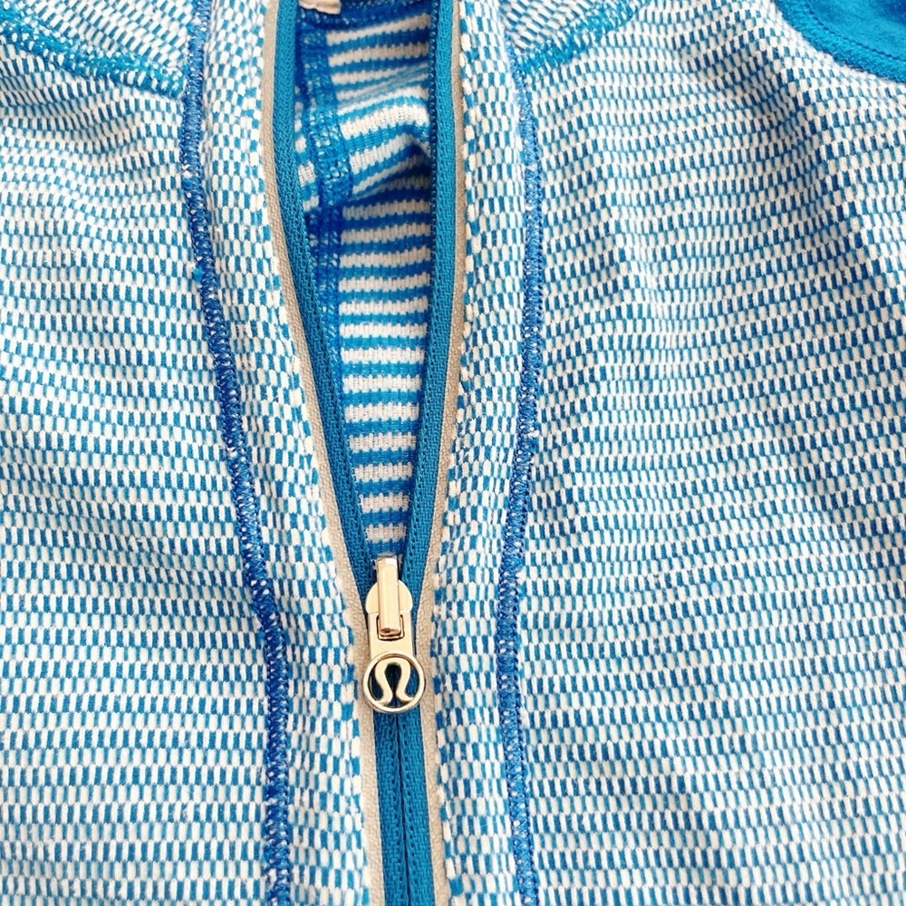 lululemon run u-turn reversible 1/2 zip pullover beaming blue women Sz 4 - Picture 3 of 7